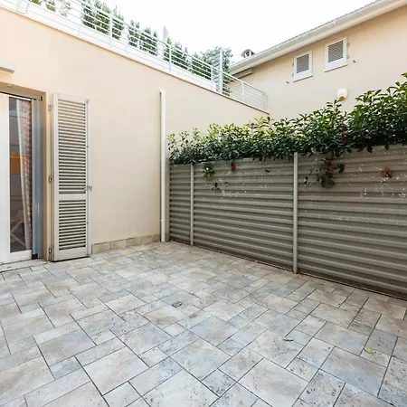 Pindemonte Garden By Mmega Florence